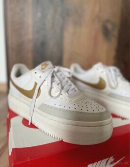 Nike nové tenisky - 1