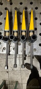 Mechanicky klin klin na stromy drevorubacsky klin