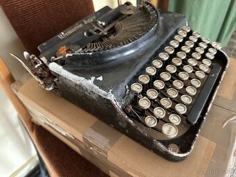 Písaci stroj Remington Junior