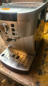 Kávovar Magnifica S - NA DIELY