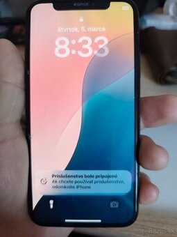 Predám iphone XS plne funkcný dobra vzdrž baterie