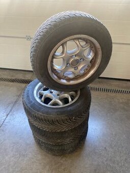 Predam sadu elektronov s pneu 195/65R15