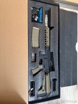 Airsoftové doplnky + Zbraň