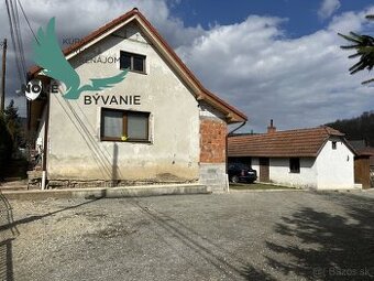 Dom na slnečnom rovinatom pozemku v Hriňovej časť Krivec na 
