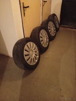 5x112 R16 +PNEUMATIKY 205/55 R16+PUKLICE SKODA