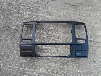 Rámik okolo rádia T5 lift