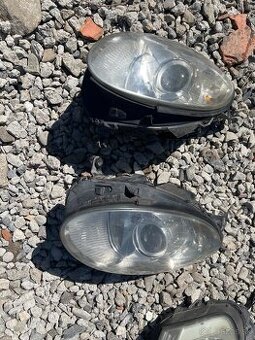 Mercedes r class w251 halogen predne svetla