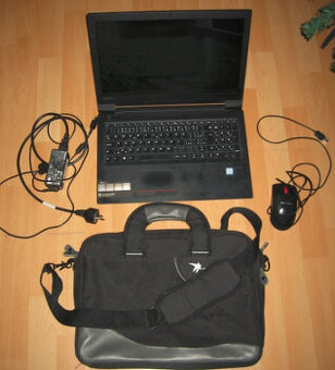 LENOVO V310  15IKB CPU i5 (display 15,6")