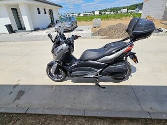 Yamaha xmax 300