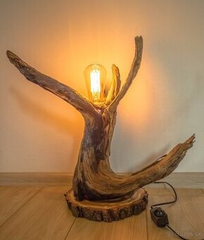 Drevená lampa