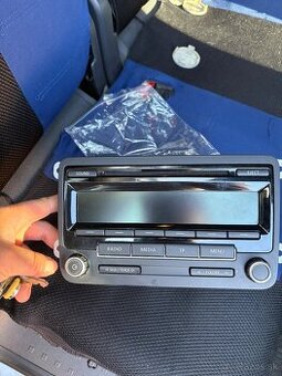 VW RCD 310 CD/MP3 autorádio