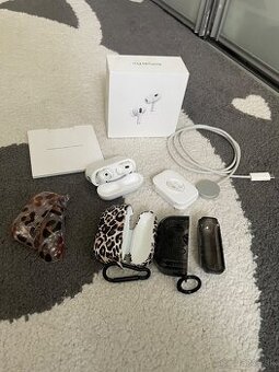 AirPods Pro 2nd generation mag safe /usb C