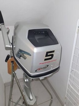 Motor na čln HONDA 5HP