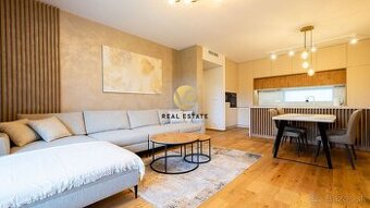 PROMENADA – Prenájom 3 izbový nadštandardný byt s 2 parkovac