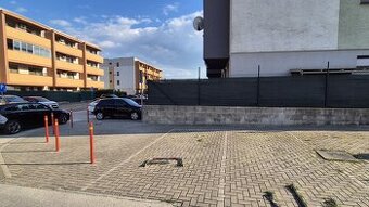 NA PREDAJ Parkovacie státie na ul. Slávičia - Senec