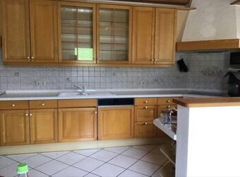 Kuchyňská linka z masivu se spotřebiči, 5357