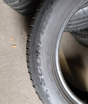 Predám pneumatiky PIRELLI SCORPION 235/55 R18 letne TOP stav
