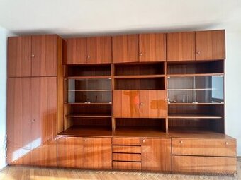 darujem obyvackovu stenu za odvoz