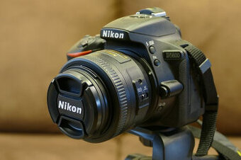 Nikon D5600 + 35mm / f1.8