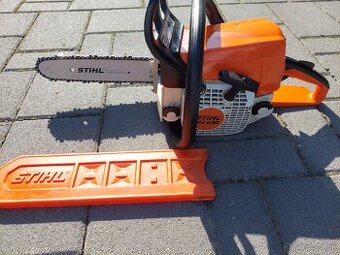 Motorová píla STIHL MS 230