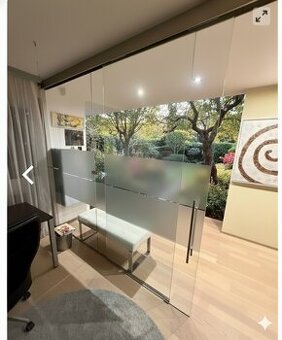 Sklenená deliaca stena - 1