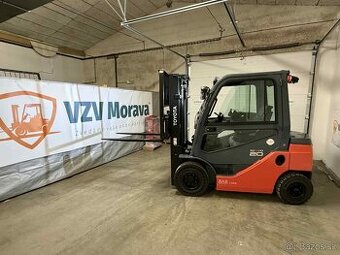 Vysokozdvižný vozík Toyota Dieselový 52-8FDF20 rok 2022