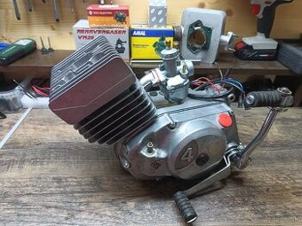 Motor Simson S51