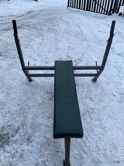 Polohovateľna lavička, a lavička na bench press