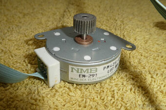 krokový motor Minebea EM-291