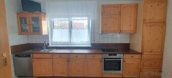 Kuchyňská linka smrk masiv se spotřebiči,6263