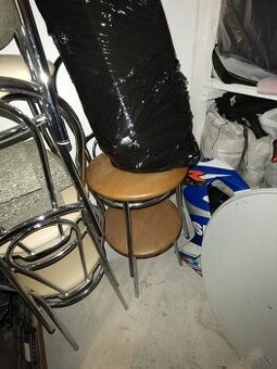 Kovová stolička chrom