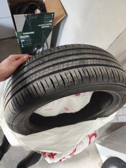 Pneumatiky Falken 215/50 R18 92V