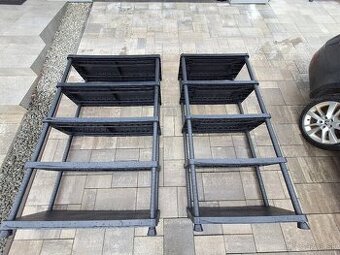 Plastove regály
