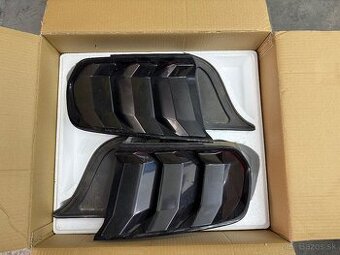 Zadne svetlá ford mustang us