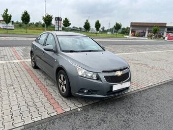 Chevrolet Cruze 1.6i 83kw 1. maj. koup. ČR naj.98t