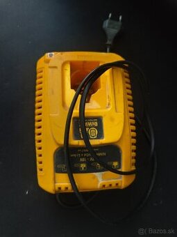DeWalt nabíjačka