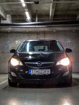 Opel Astra J 1.7 CDTi 2010 - 92 kW (245 000 km)
