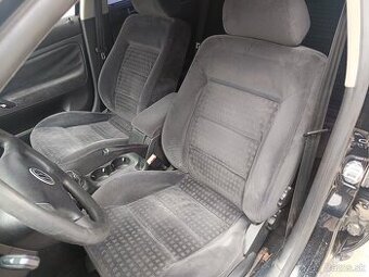 Volkswagen Passat B5.5 sedačky
