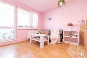 REZERVOVANÉ Garsónka s lodžiou po čiastočnej rekonštrukcii - 1