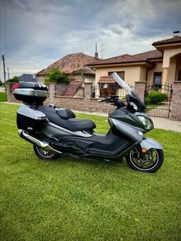 Suzuki Burgman 650