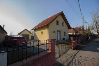 Nízkoenergetický 4-izb. rodinný dom s garážou, Perín - Chym