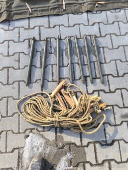 Vojenský stan podobne