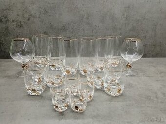 Sada pohárov (19 ks)