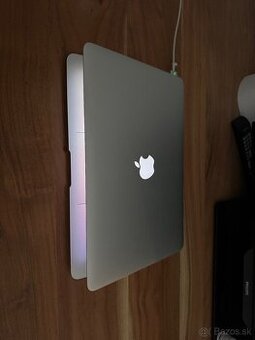 Predám MacBook Air 13” (Early 2015)