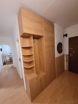 Predám používaný nábytok - zachovalý stav