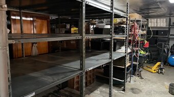 Veľký policový kovový regál - vysoká nosnosť