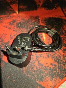 24W nabíjačka UMAX TEKA-TD120200EU 12V/2A  3.5x1.35mm