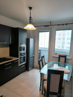 Novinka iba u nás 4i byt na Hrobákovej ul.,loggia, 5p/6,87m