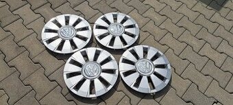 Volkswagen UP puklice kryty kolies