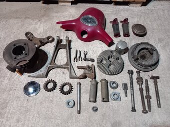 Jawa 250 perák, kývačka, panelka